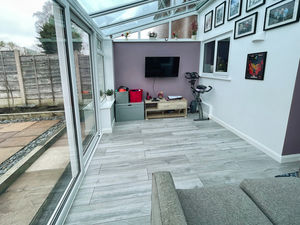 Family Room- click for photo gallery